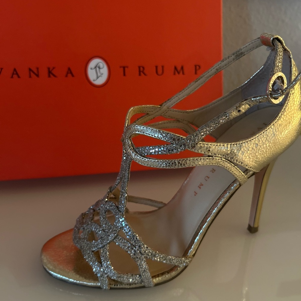 GORG ivanka trump heels sz 37/7